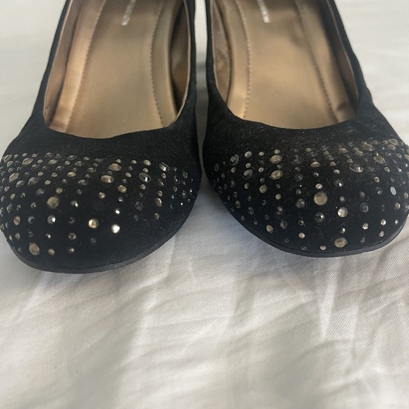 Gorgeous BCBG generation Rhinestone Wedge Heels Size 7 - Picture 6 of 6